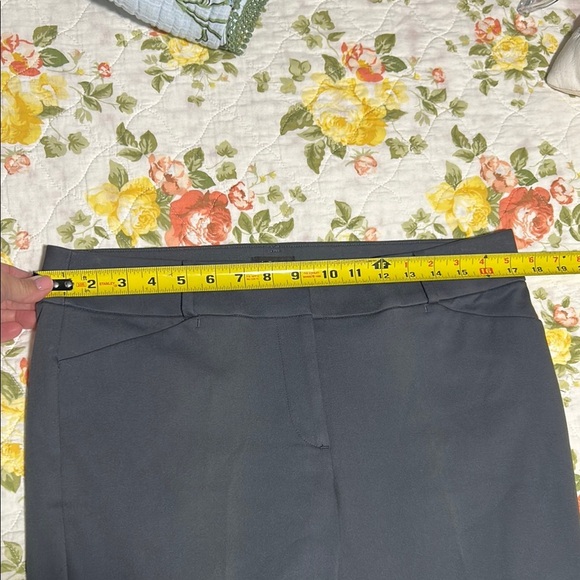 LOFT Women's Gray  Pants - Picture 8 of 10